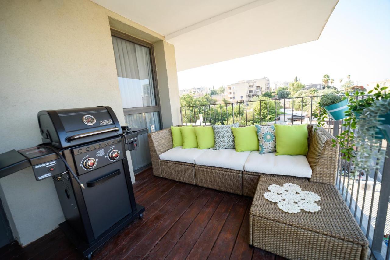 Yalarent Migdalor Boutique Apartments With Sea Views 티베리아 외부 사진