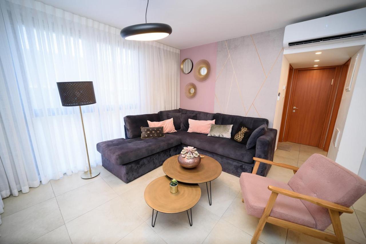 Yalarent Migdalor Boutique Apartments With Sea Views 티베리아 외부 사진