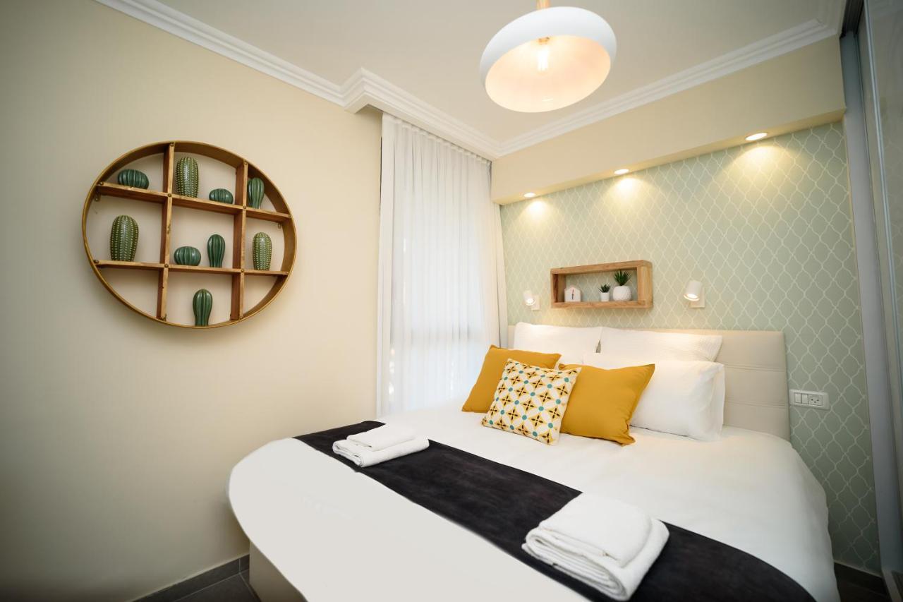 Yalarent Migdalor Boutique Apartments With Sea Views 티베리아 외부 사진