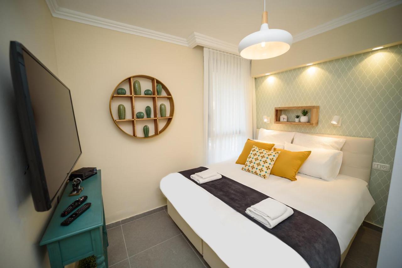 Yalarent Migdalor Boutique Apartments With Sea Views 티베리아 외부 사진