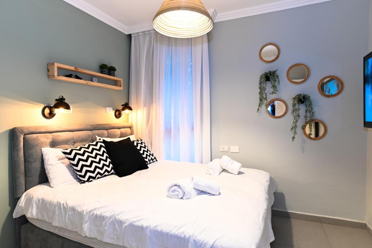 Yalarent Migdalor Boutique Apartments With Sea Views 티베리아 외부 사진