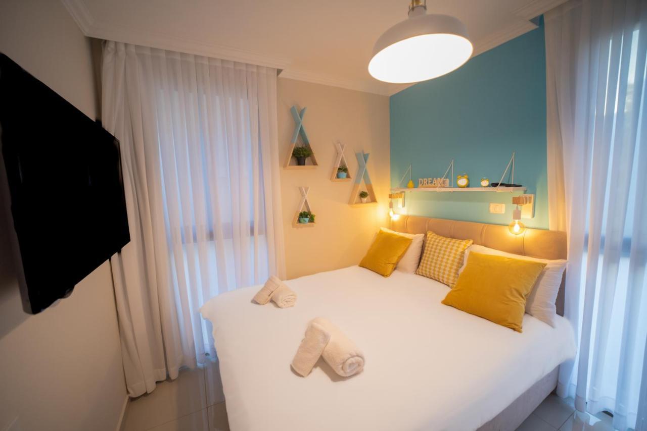 Yalarent Migdalor Boutique Apartments With Sea Views 티베리아 외부 사진