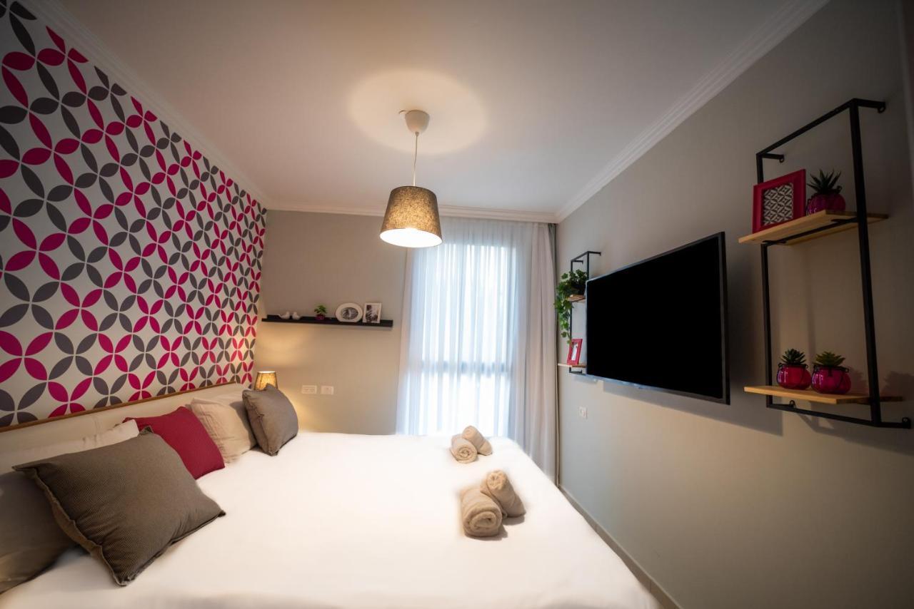 Yalarent Migdalor Boutique Apartments With Sea Views 티베리아 외부 사진