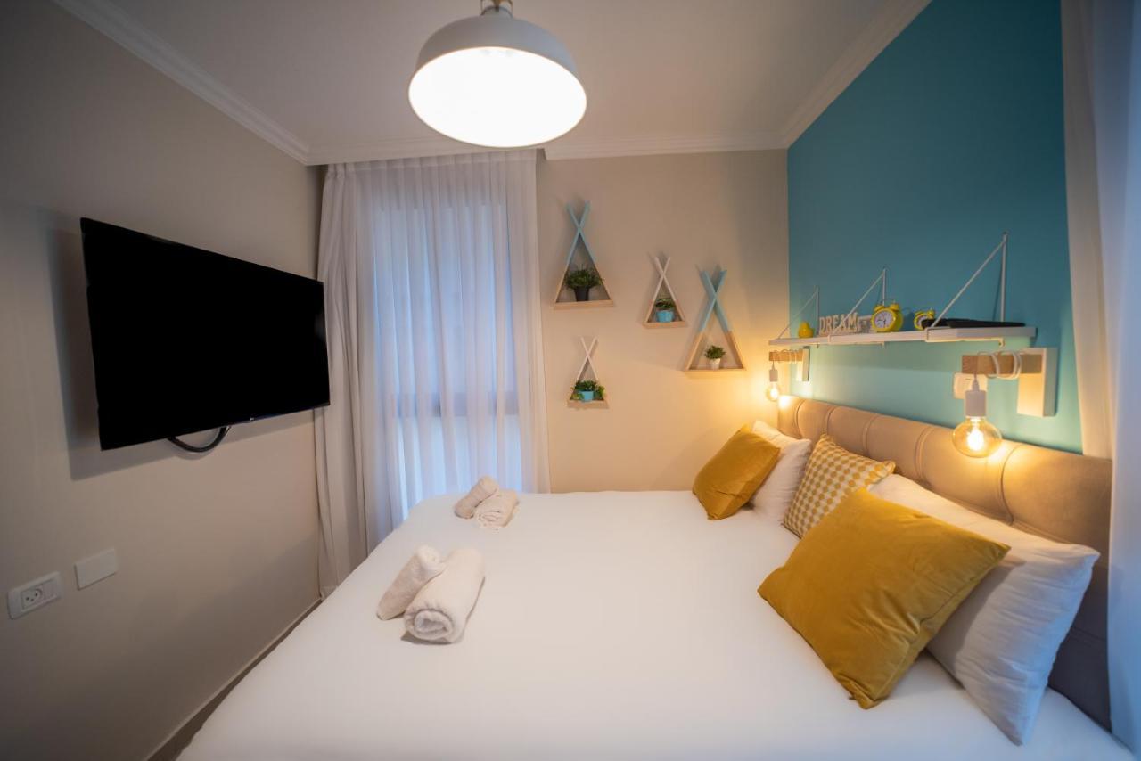 Yalarent Migdalor Boutique Apartments With Sea Views 티베리아 외부 사진