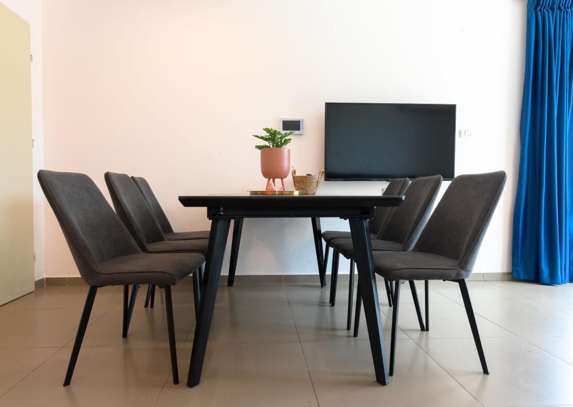 Yalarent Migdalor Boutique Apartments With Sea Views 티베리아 외부 사진