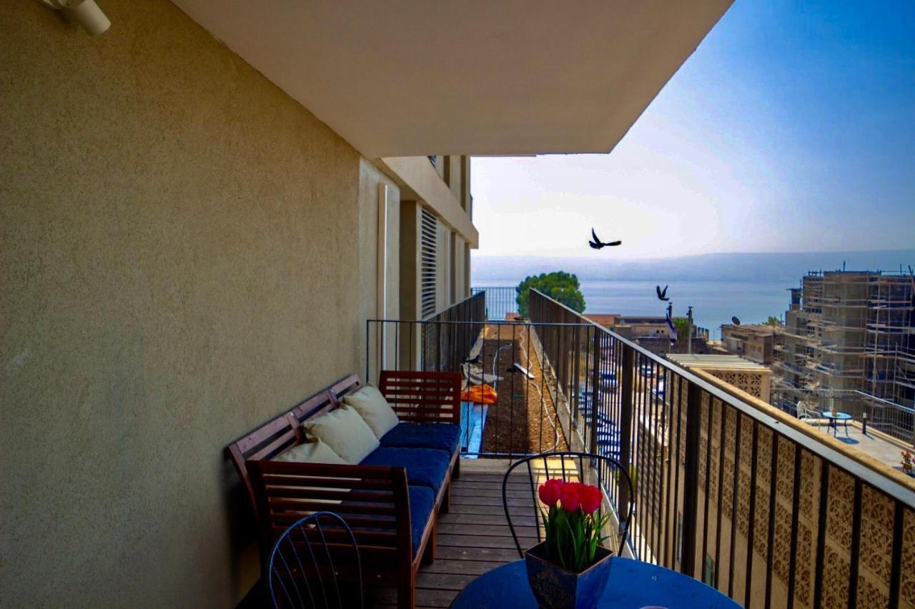 Yalarent Migdalor Boutique Apartments With Sea Views 티베리아 외부 사진